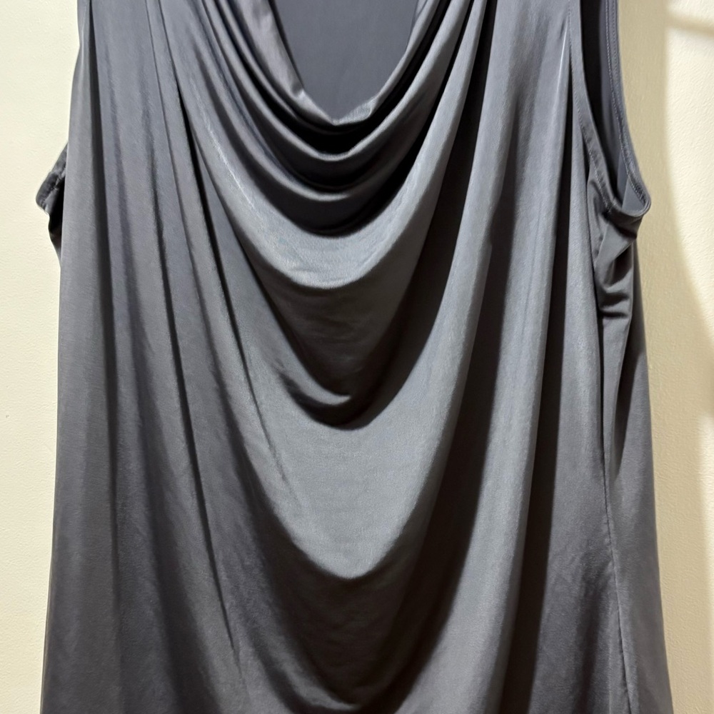 Elegant Gray Sleeveless Drape Top - Picture 2 of 5